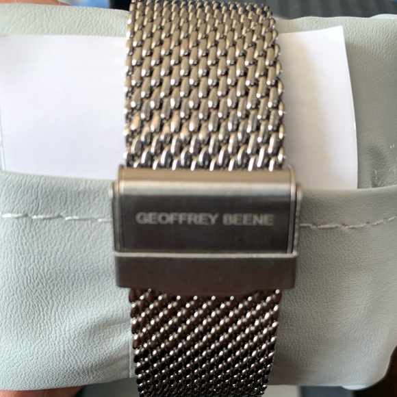 Geoffrey Beene Black Diamond Gunmetal Watch - Picture 3 of 3